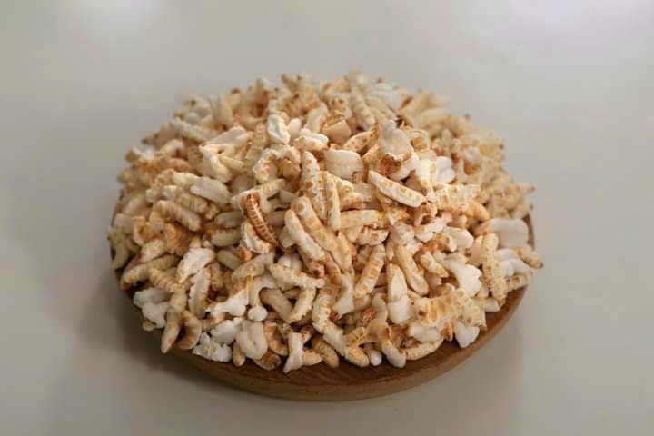 Bánh cốm gạo nếp than